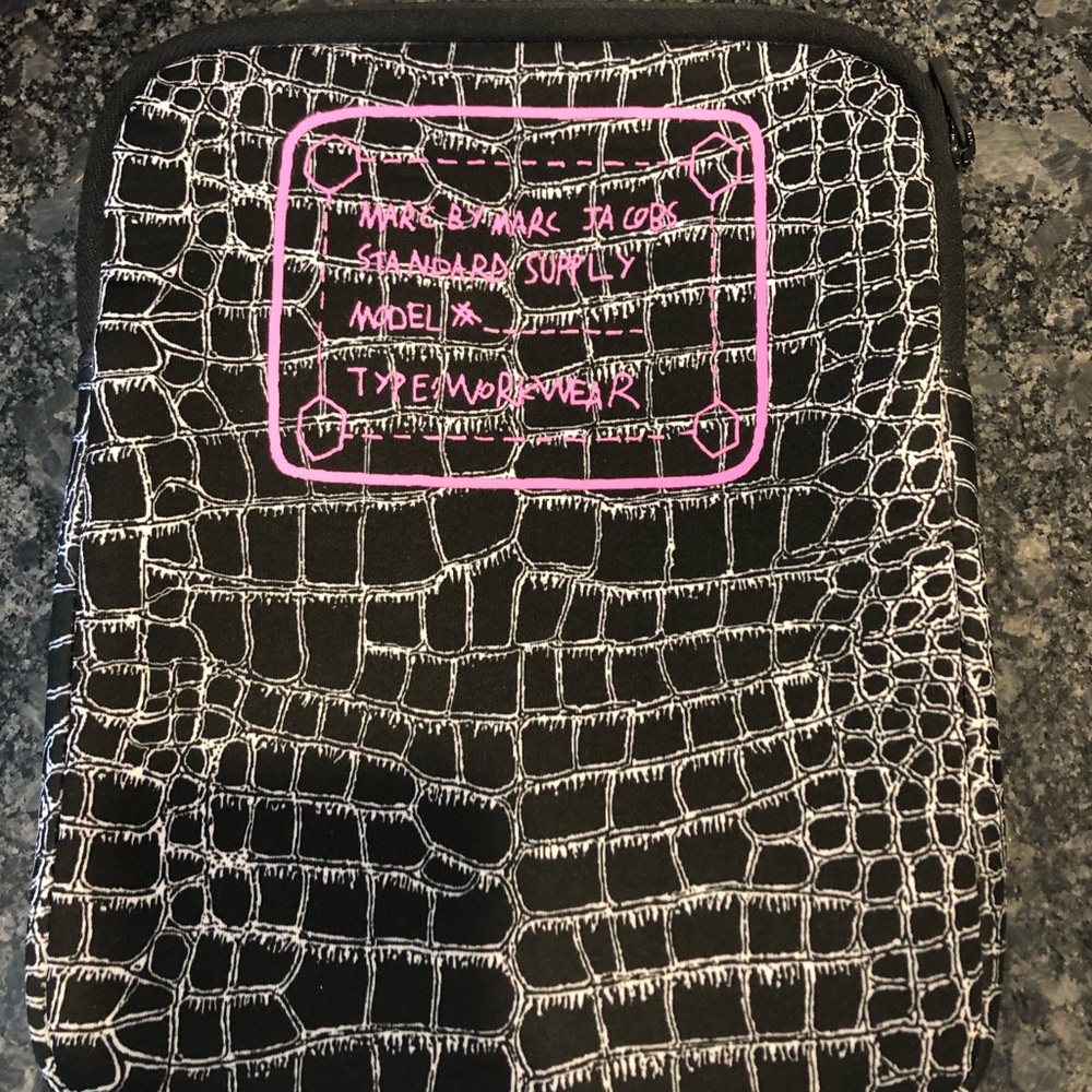Marc by Marc Jacobs ipad case